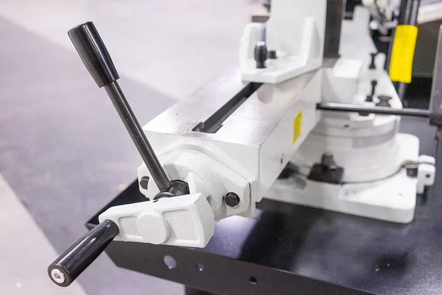 Станок ленточнопильный Stalex BS-712GR